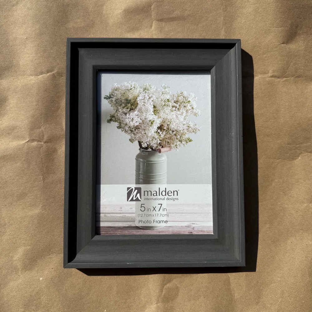 Malden Gray Wood 5x7 Picture Frame